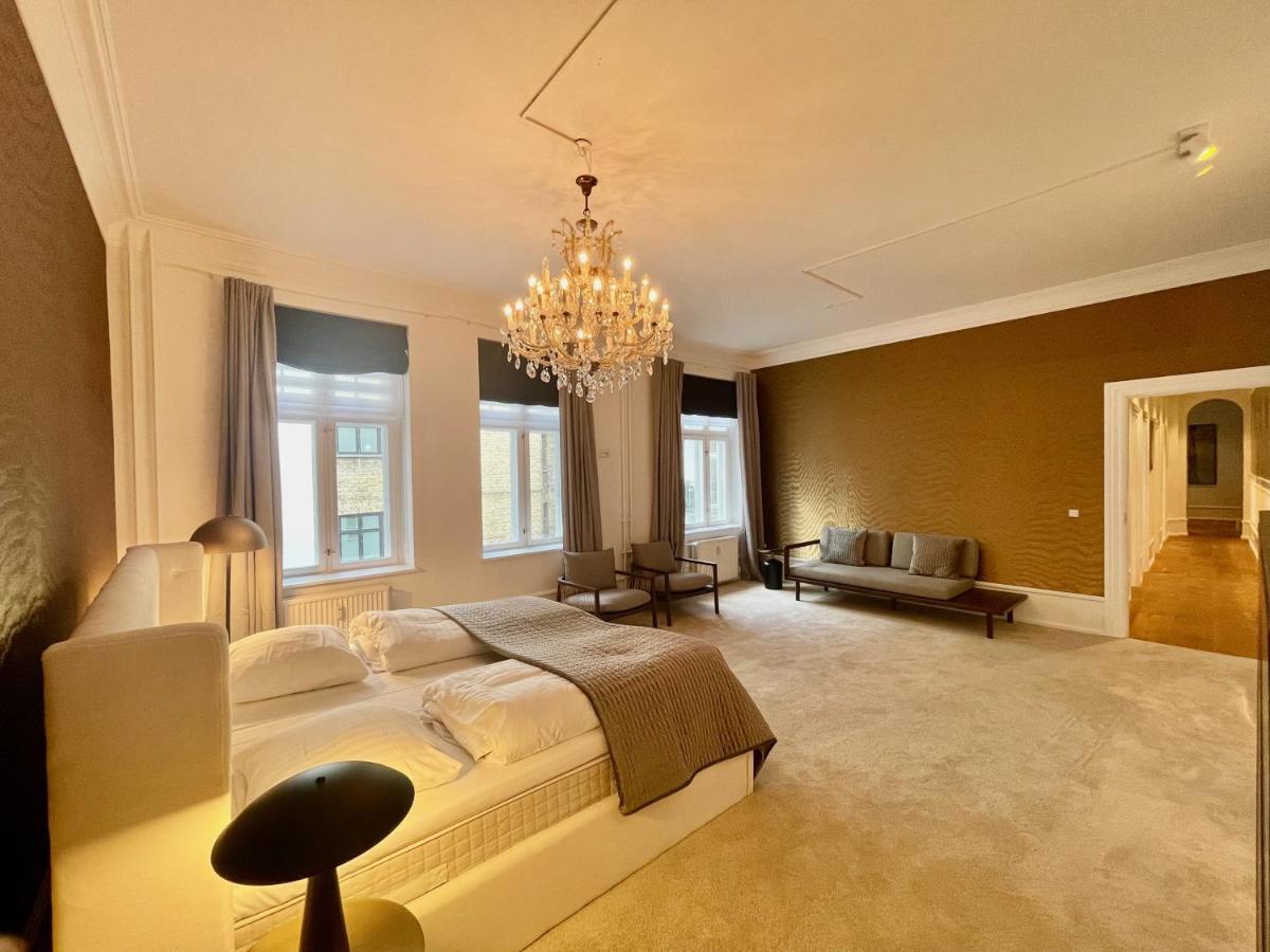 Beautiful 3 Bedroom Flat Next To The Marble Church Копенхаген Екстериор снимка